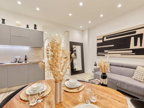 Superb Apartment Invalides St Germain des Près - image 8