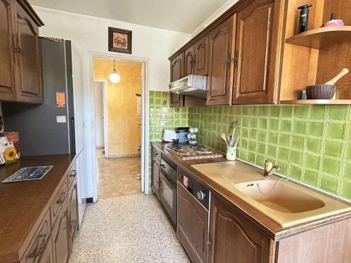 Appartement 3 pieces a Frejus avec piscine partagee, pres du centre - FR-1-226A-205 near Physalis Patisserie Boulangerie