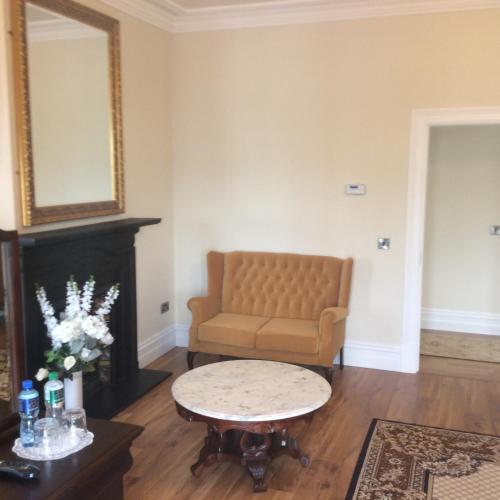 St Columbs House - image 13