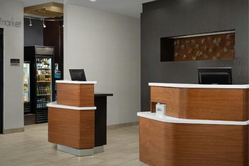 Lobby, Courtyard by Marriott Salisbury in Salisbury
