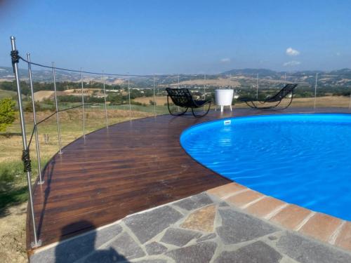 Swimming pool, Villa Estro -15 minuti da Fano e Urbino in Barchi (Pesaro)