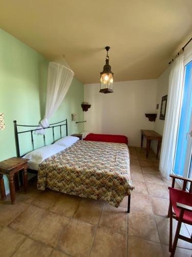 One-Bedroom Apartment (2 - 3 Adults) image 1