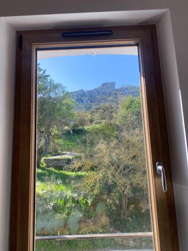Gîte lumineux avec jardin, vue sur Peyrepertuse (Gite lumineux avec jardin, vue sur Peyrepertuse) in Rouffiac-des-Corbieres