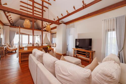 Ban's Diving Resort near Sairee Beach