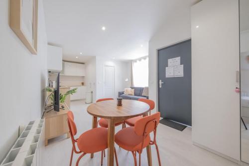 Ananas - Parking prive in Moissy-Cramayel