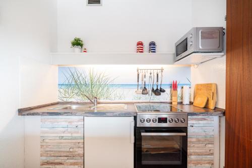 Kitchen, Ferienpark Sierksdorf App 746 - Strandlage in Sierksdorf