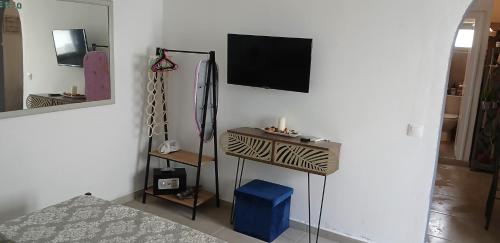 Central Apartments Fira NEW MANAGEMENT 1