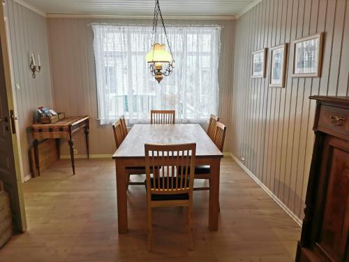 บริการและสิ่งอำนวยความสะดวก, Unikt og romslig hus perfekt for grupper in นูร์ดฟูร์ไดด์