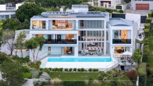 Luxury Hideaways