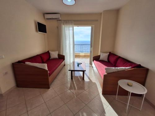 Beach Front, Sarandë (fotografie 4)