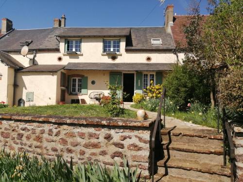 Le Masné gîte à louer Sens-Beaujeu
