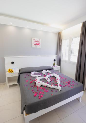 Double Room with Terrace image 10
