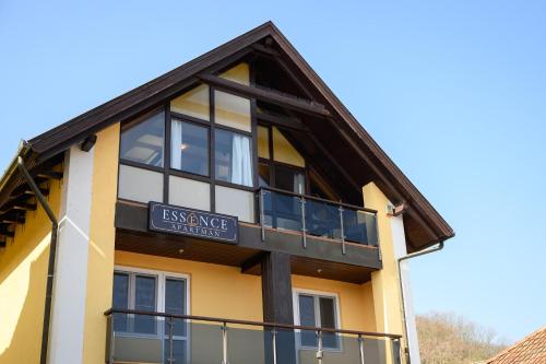 . Essence Apartman Tokaj