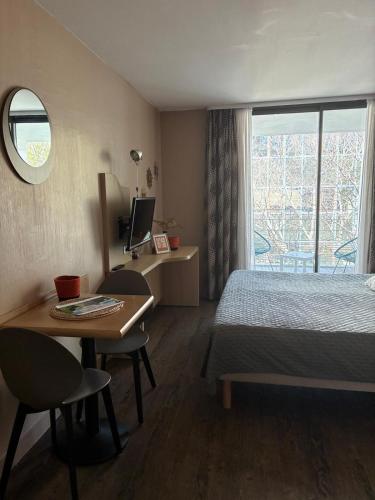 Beau Studio Prado Plage Parc Piscine Stade near Parc Borély