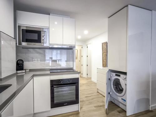 Three-Bedroom Premium Apartment image 7
