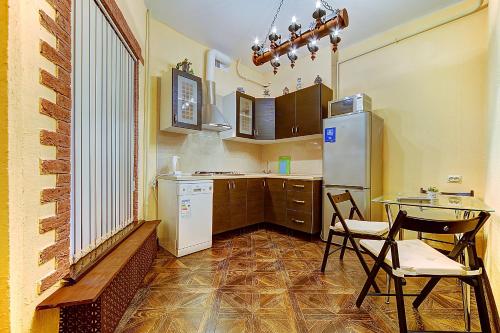 Shyval Apartment Vosstaniya 35