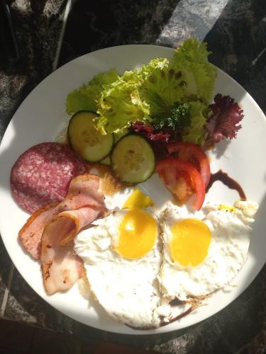 Comida y bebida, Little Bush Guesthouse in Omaruru