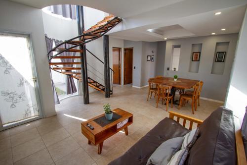 2 bedrooms, 4 beds