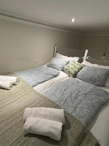 Akacfahome City Center