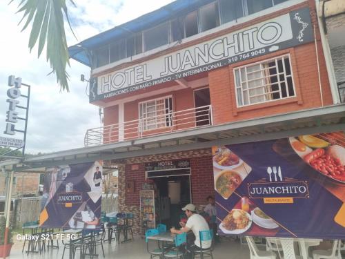Hotel y restaurante juanchito in Pitalito