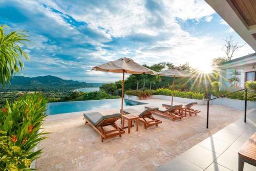 Ocean View Luxury Mountain Escape