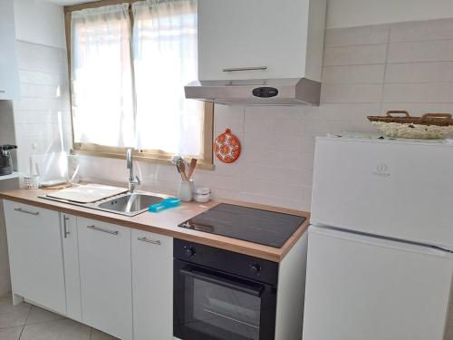 Torre Spaccata Apartment for 6 with parking, Roma (foto 9)