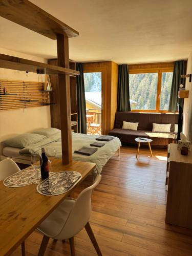  Studio Bellevue 1, ski lift 350m in Zinal