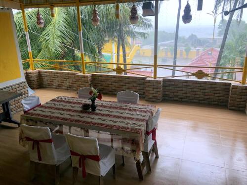 Le Royal Resort- By the Beach in Tarangambadi