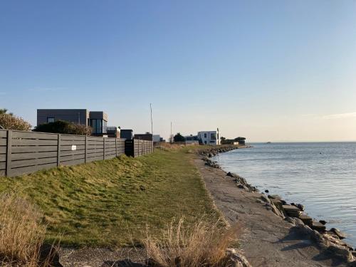 Strandhuus Westerbergen - direkt am Meer bei Lemkenhafen – khách sạn tại Lemkenhafen