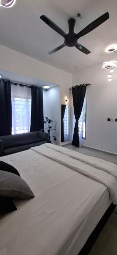 Laman Mesra Qaseh in Merlimau