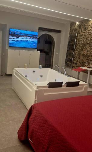 Kümblustünn, Alloggio per uso turistico Bollicine del lago in Nemi