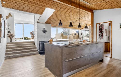 Cuina, Gorgeous Home In Hals With Wifi in Hals