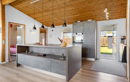 Cuina, Gorgeous Home In Hals With Wifi in Hals