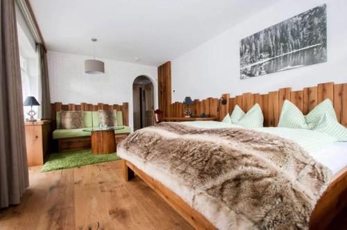 1 queen bed