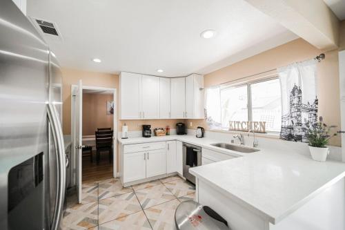 Spacious Henderson Hidden Gem!