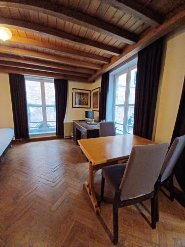 Family Room with Terrace image 6
