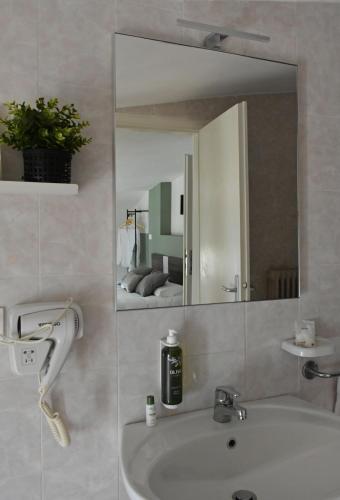 Standard Double Room room in Poggio Al Lago Apartments & Rooms