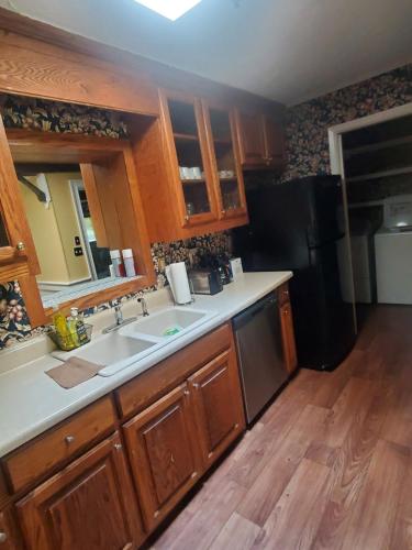 مطبخ, Spacious ranch home near Stone Mountain Park in ستون ماونتن