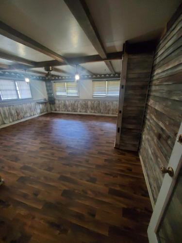 Spacious ranch home near Stone Mountain Spacious ranch home near Stone Mountain