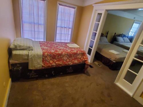 Spacious ranch home near Stone Mountain Spacious ranch home near Stone Mountain