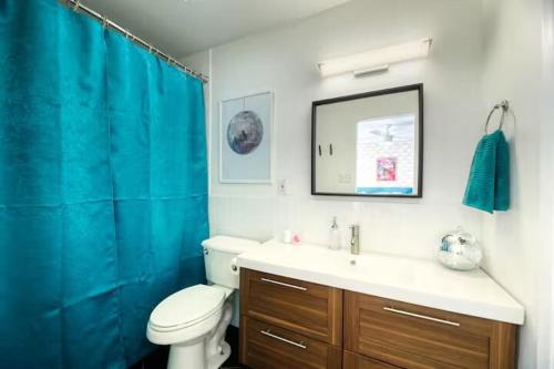 IG-worthy private pool near the Domain IG-worthy private pool near the Domain