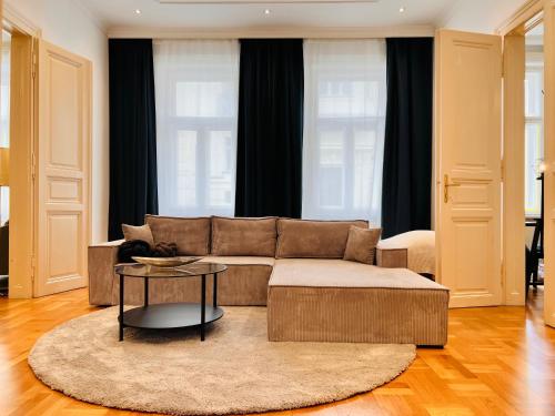 SERVUS HOMES - Friends & Family, Vienna (photo 9)