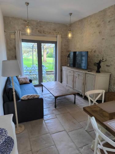 Belle Maison dans corps de ferme - logement Gabriel in อูรี