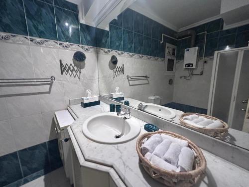 Cozy & Niche Apartment In Nasr City, Elevator