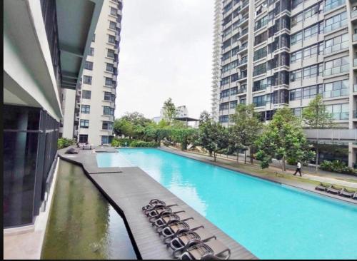 ELEMENTS Condo with Infinity Pool ELEMENTS Condo with Infinity Pool