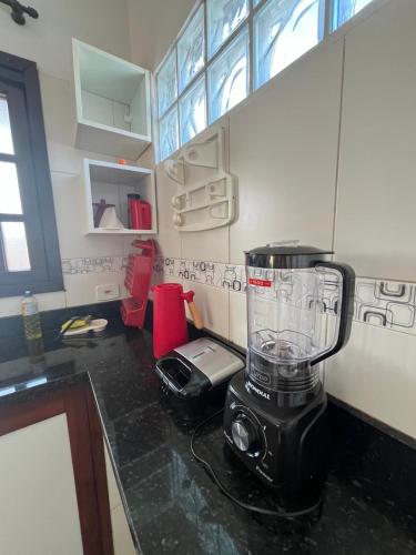 Konyha, Apto bem equipado, com 2 quartos acomoda até 6 pessoas confortavelmente (Apto bem equipado, com 2 quartos acomoda ate 6 pessoas confortavelmente) in Ubatuba Center