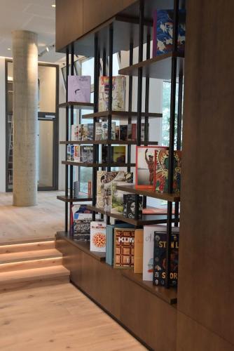 226 Fair Center Galluswarte Main train station