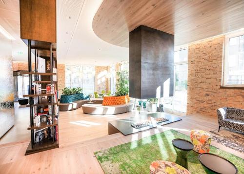 226 Fair Center Galluswarte Main train station