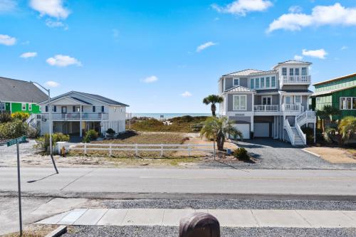 Ocean View, Heated Pool, 2 Master Bedrooms - 2nd Floor Sleeps 7, Holden Beach (Foto 8)