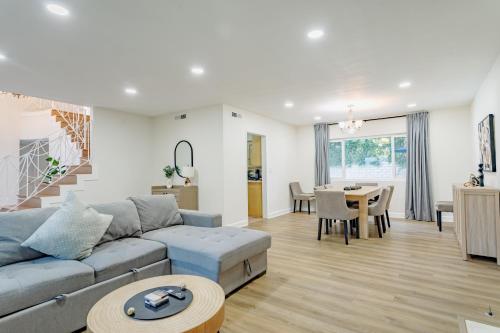 Beautiful 5 bedroom sleeps16 pool Universal, Los Angeles (fotografie 10)